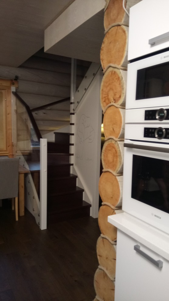 Деревянная  лестница