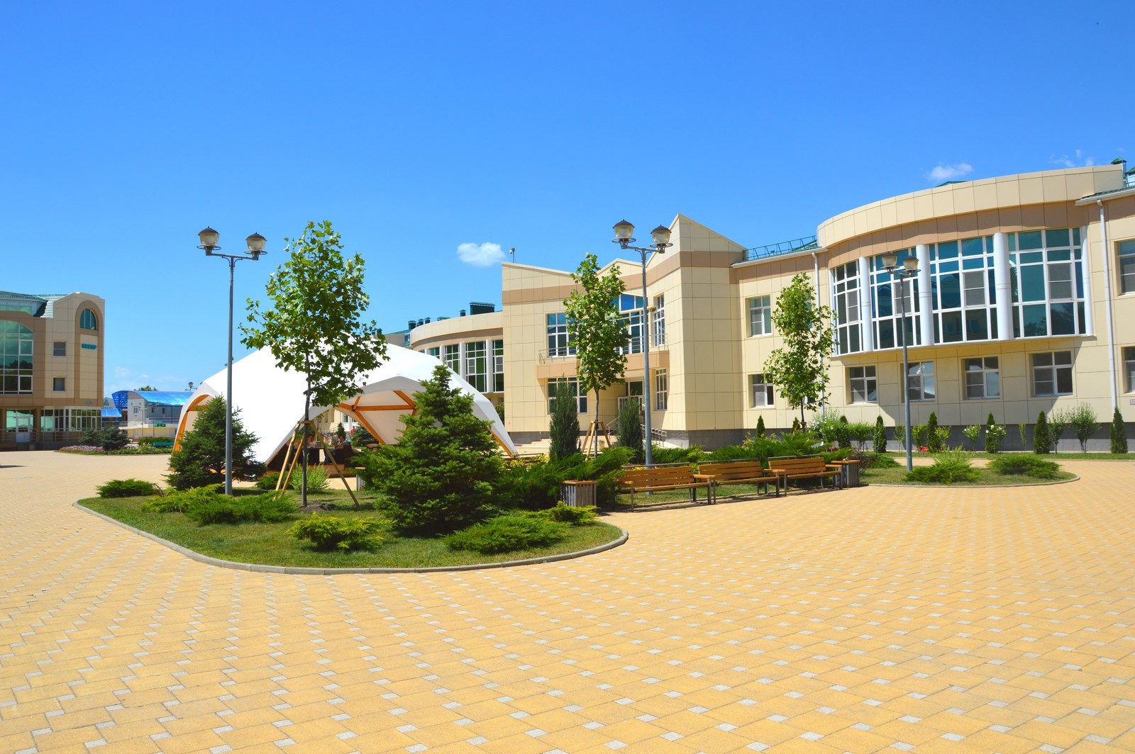 Озеленение территории оздоровительного комплекса