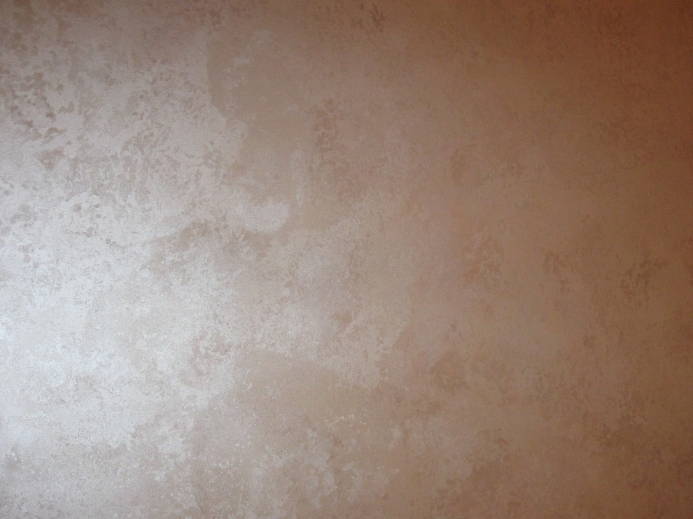 Декор квартиры :эффекты  травертин и антико.