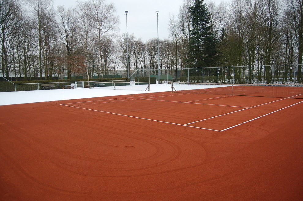 Теннисный корт