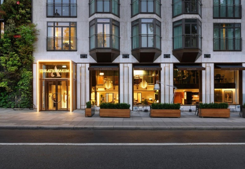 The Athenaeum Hotel & Residences в Лондоне