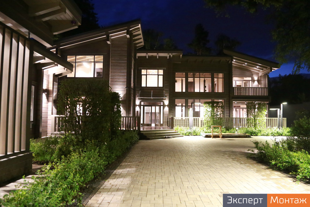 Дом из клеенного бруса 1200 кв.м