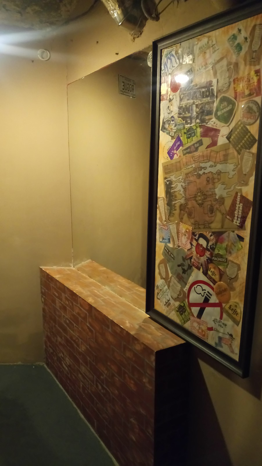 Indoor space organization special for Pitcher Pub Moscow