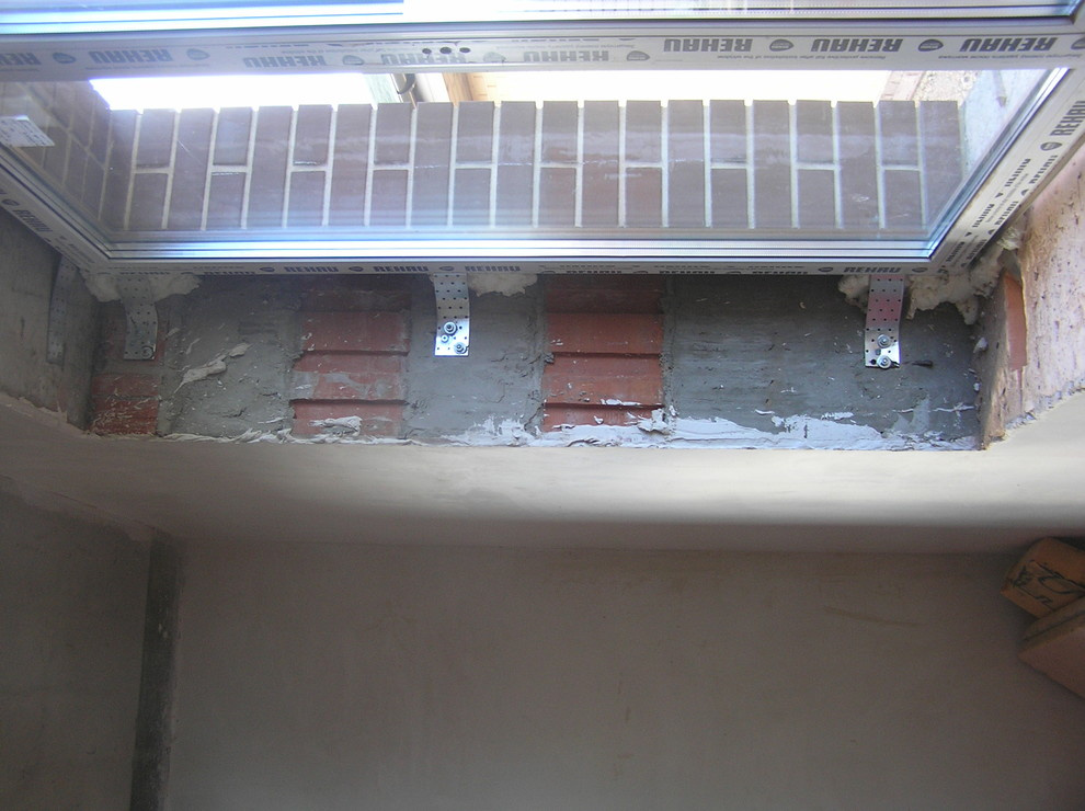 Окна  монтаж в щелевые блоки (т.н теплая керамика)