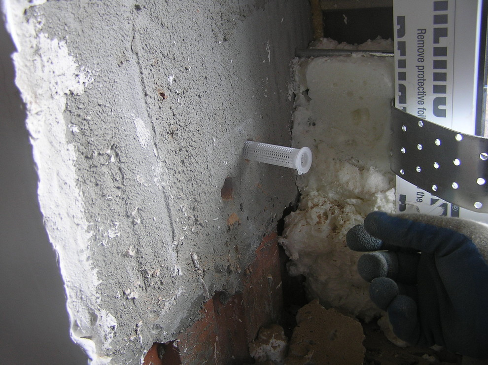 Окна монтаж на химический анкер Hilti в теплую керамику