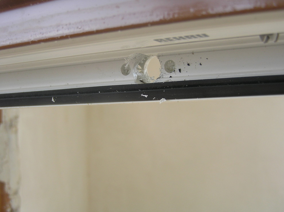 Окна сверление  посадочный отверстий под замок WinkHaus, FSV.