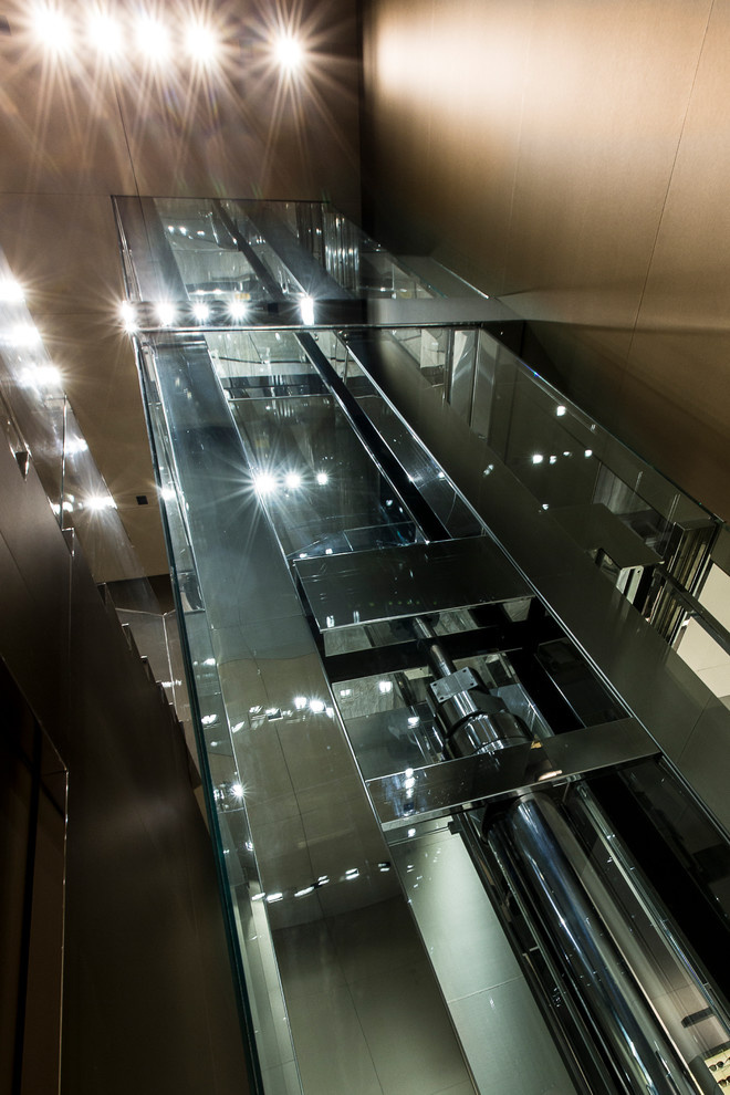 ARMANI BOTIQUE - MILAN, ITALY