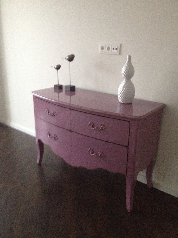 Квартира для молодой девушки