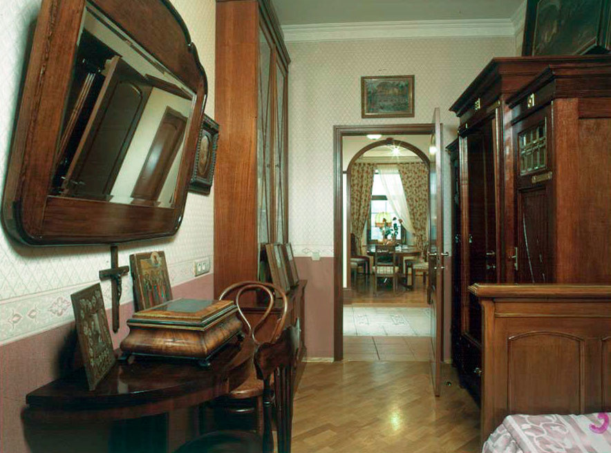 Классика в старинном доме