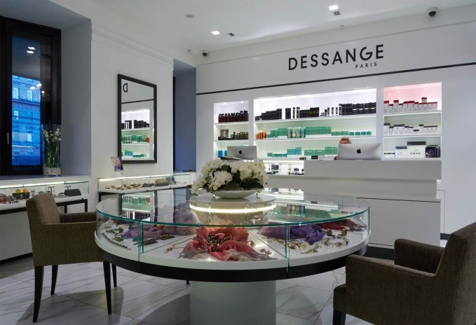 Интерьер салона красоты Dessange