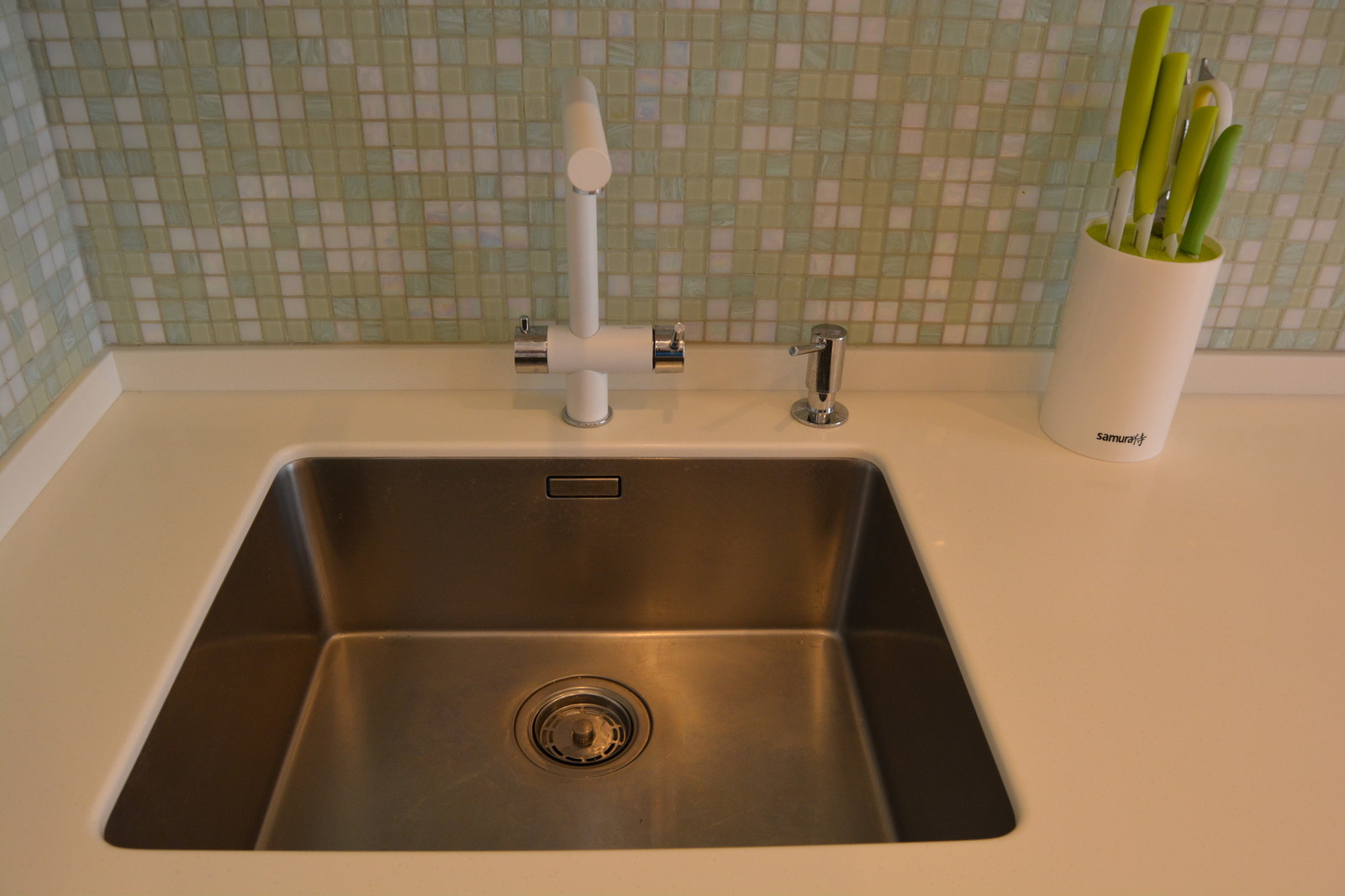 ЖК Одинбург Кухня глянец