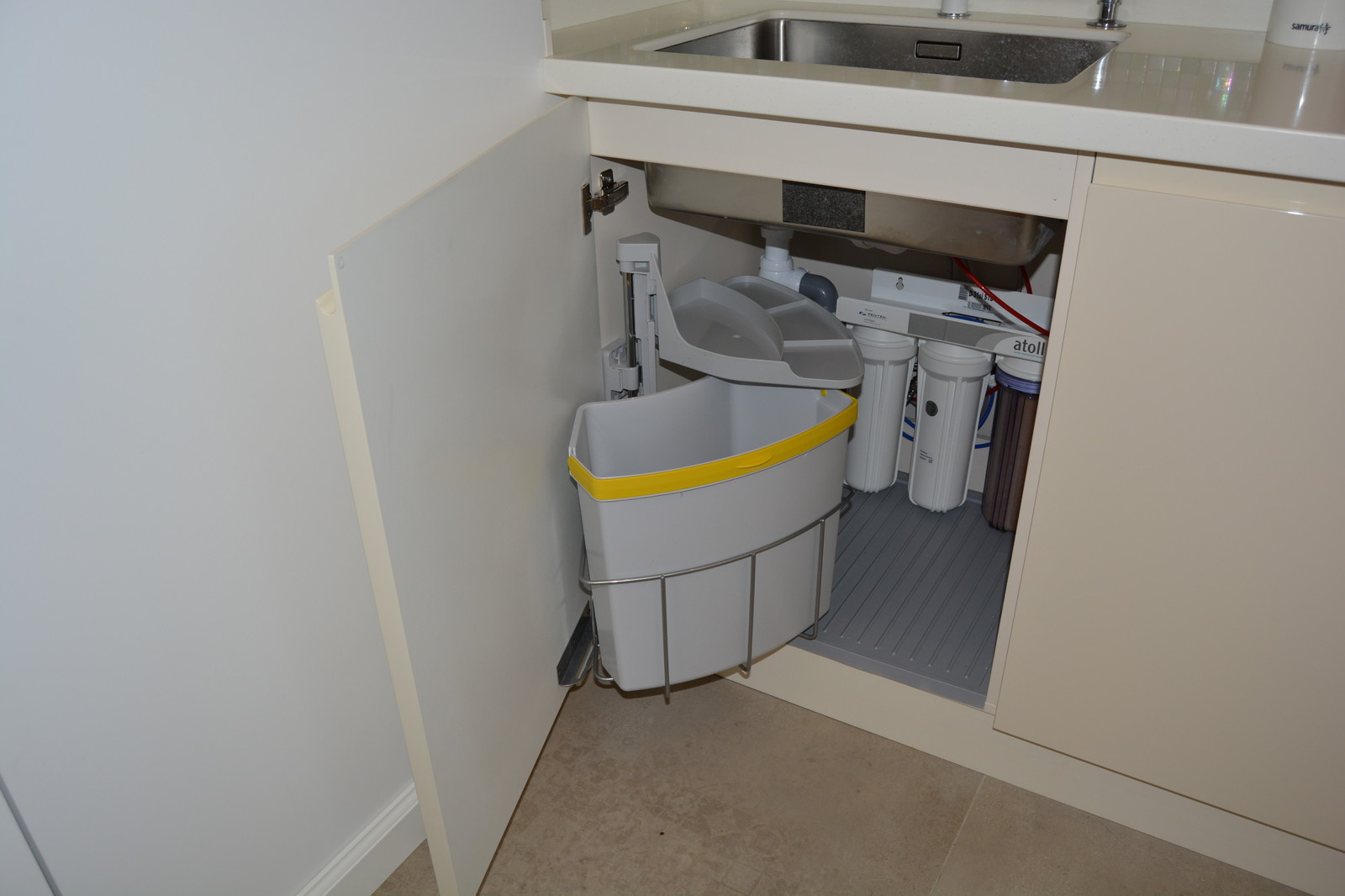 ЖК Одинбург Кухня глянец