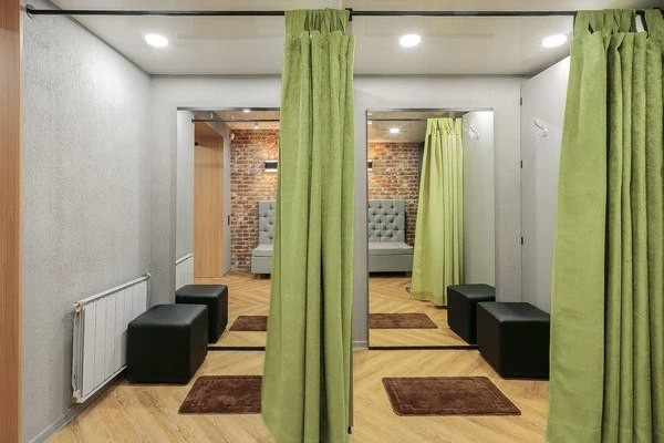 Отделочные материалы для магазина "Оптимист", г. Екатеринбург.