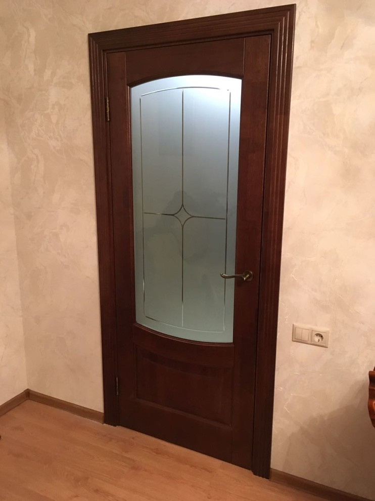 Модель Алина массив дуба цвет орех