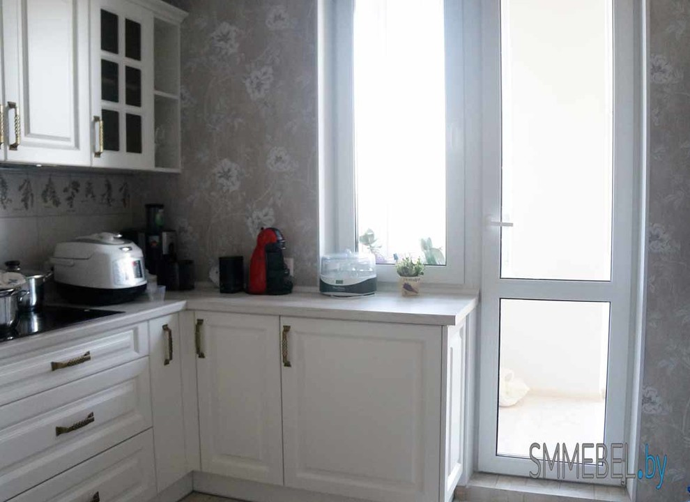 Кухни с окрашенными фасадами