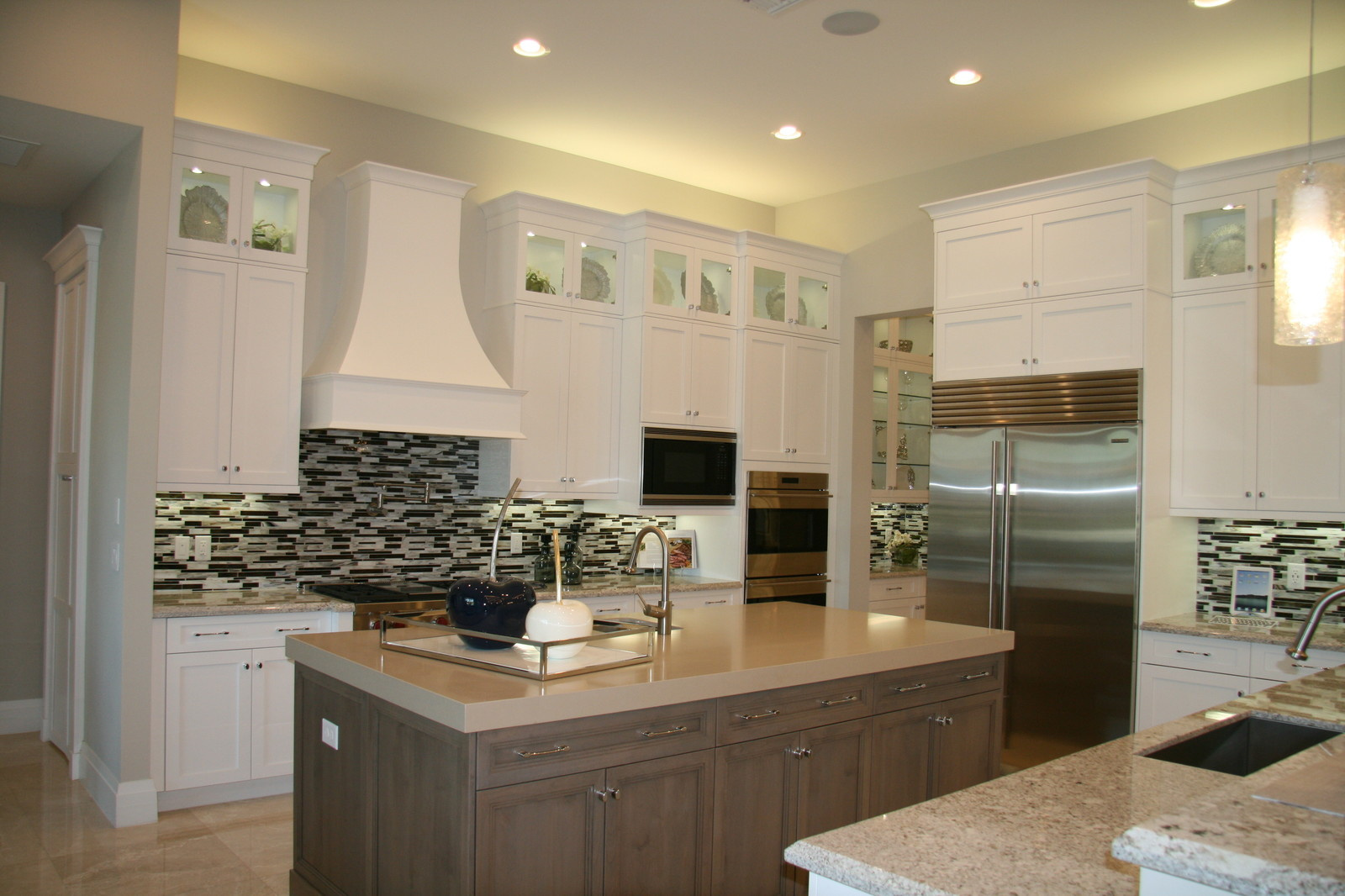 двухэтажный коттедж в мягком современном стиле