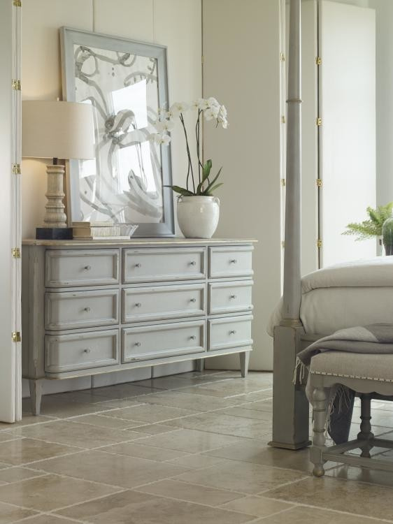 Стильные интерьеры от Century Furniture