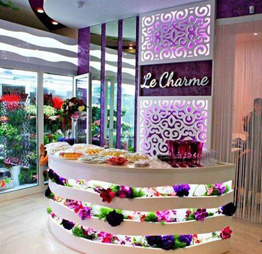 Пано на стену с подсветкой для Бутика цветов Le Charme