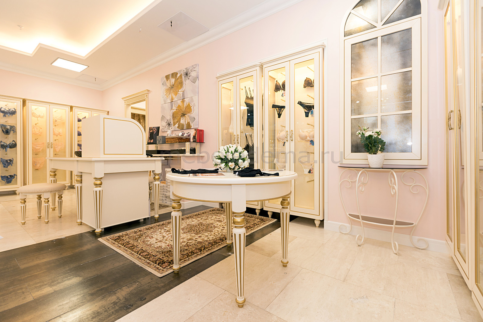 Декоративные "французские" окна с состаренными в нашей мастерской стеклами