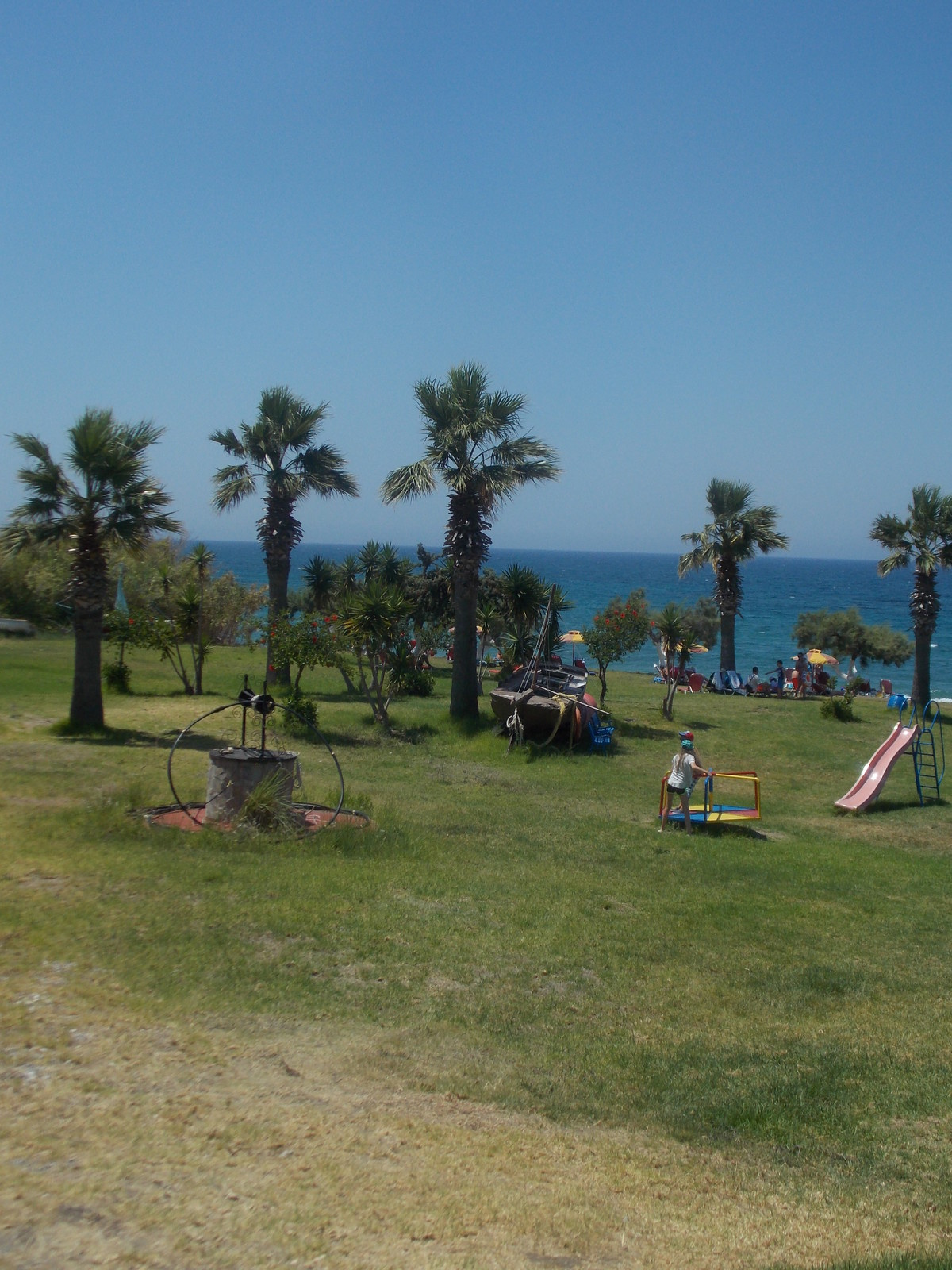 Клумбы в вашем дворе - просто, быстро и очень красиво! Канада Грин!