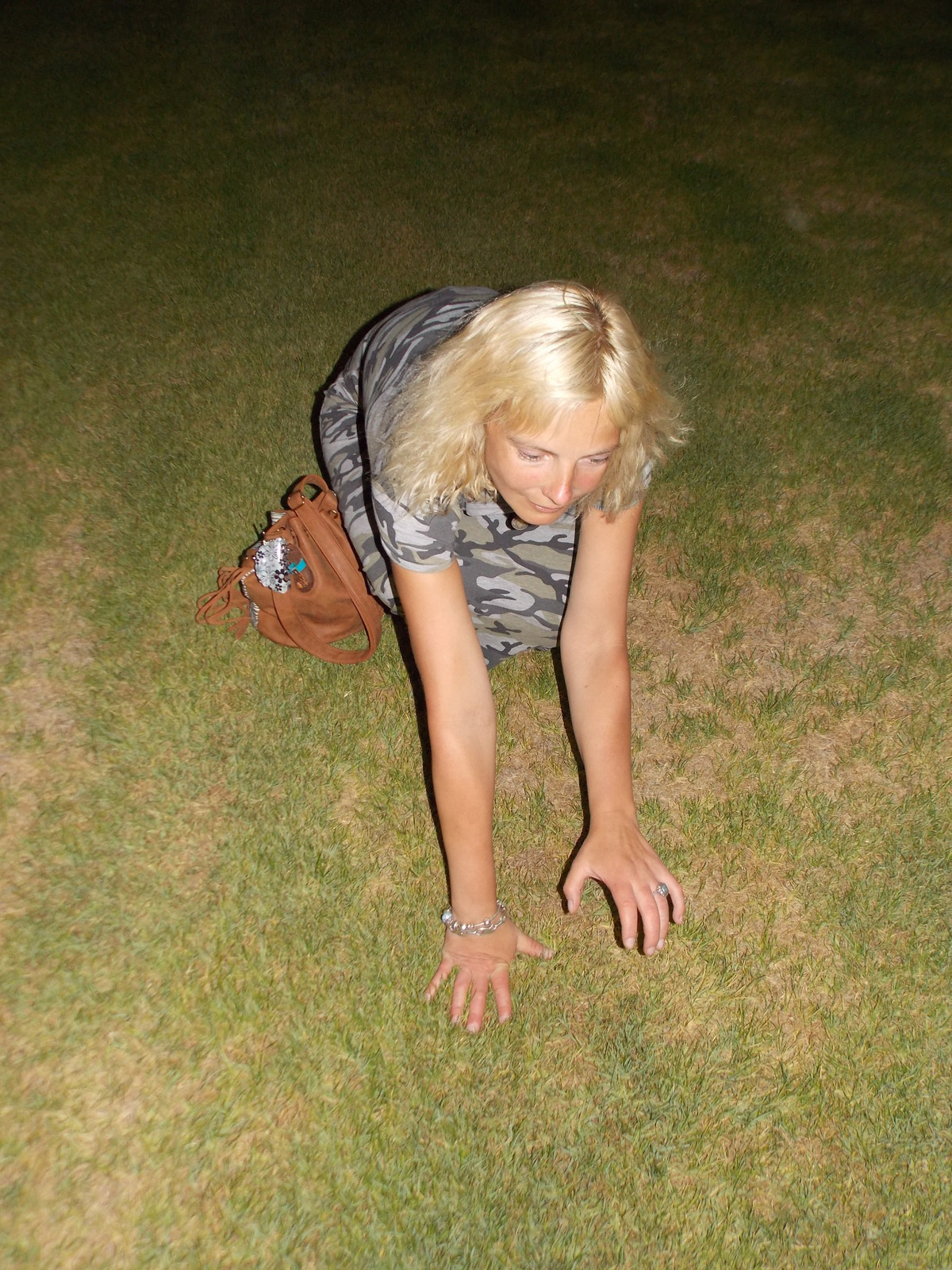 Клумбы в вашем дворе - просто, быстро и очень красиво! Канада Грин!