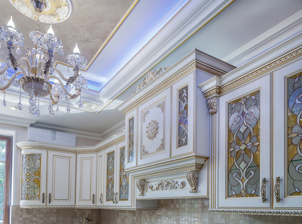 Царский интерьер просторного особняка