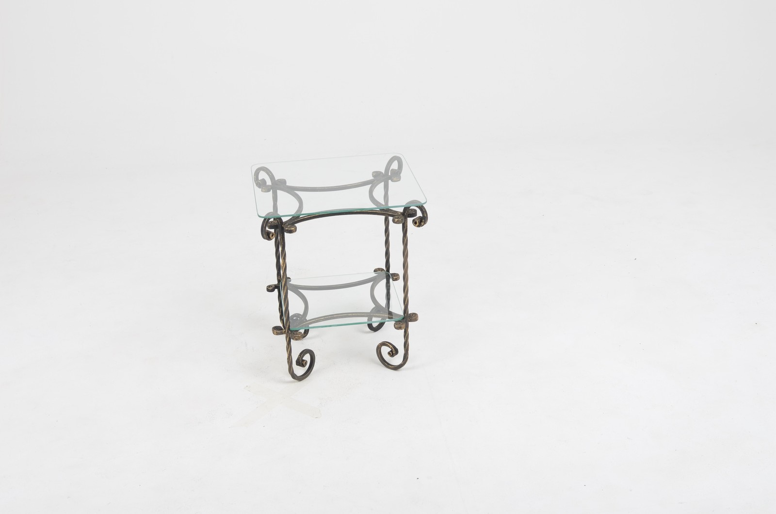 Прикроватный либо Журнальный столик