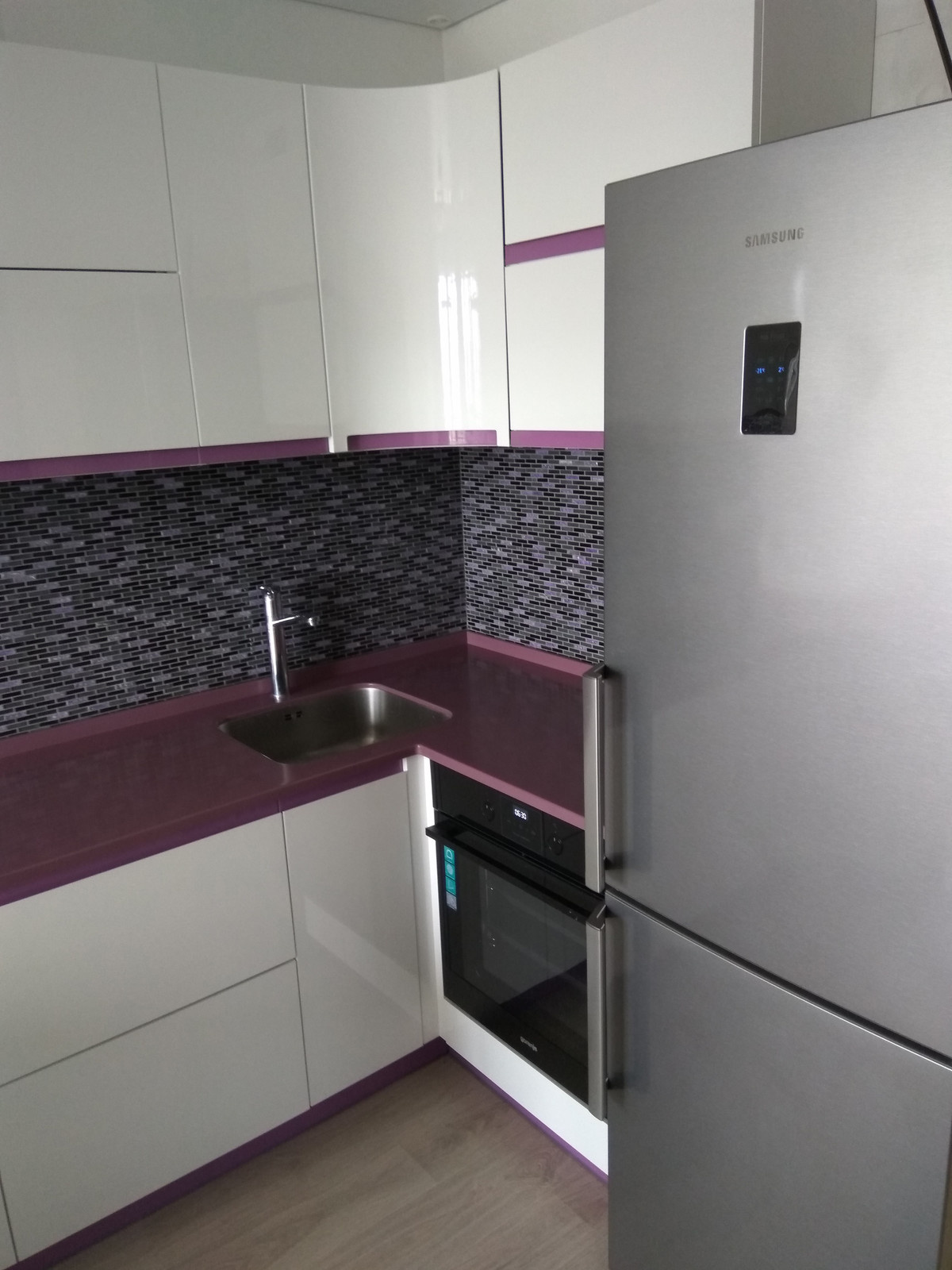 Кухня с фасадами "Венеция"