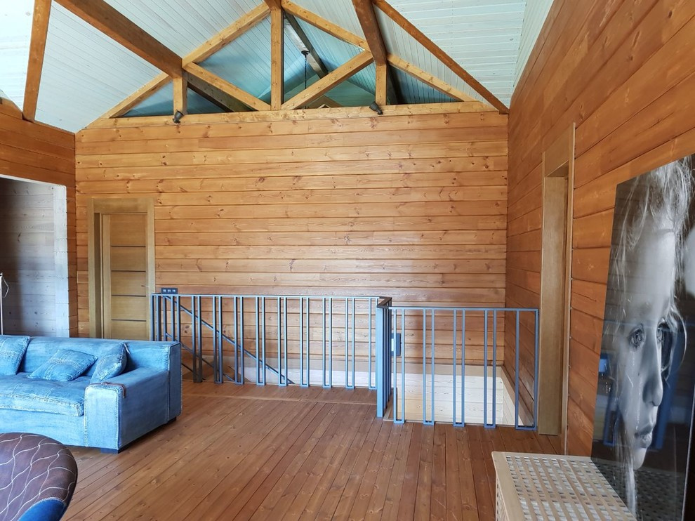 Деревянная  лестница