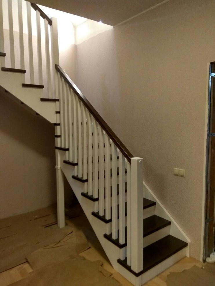 Деревянная  лестница