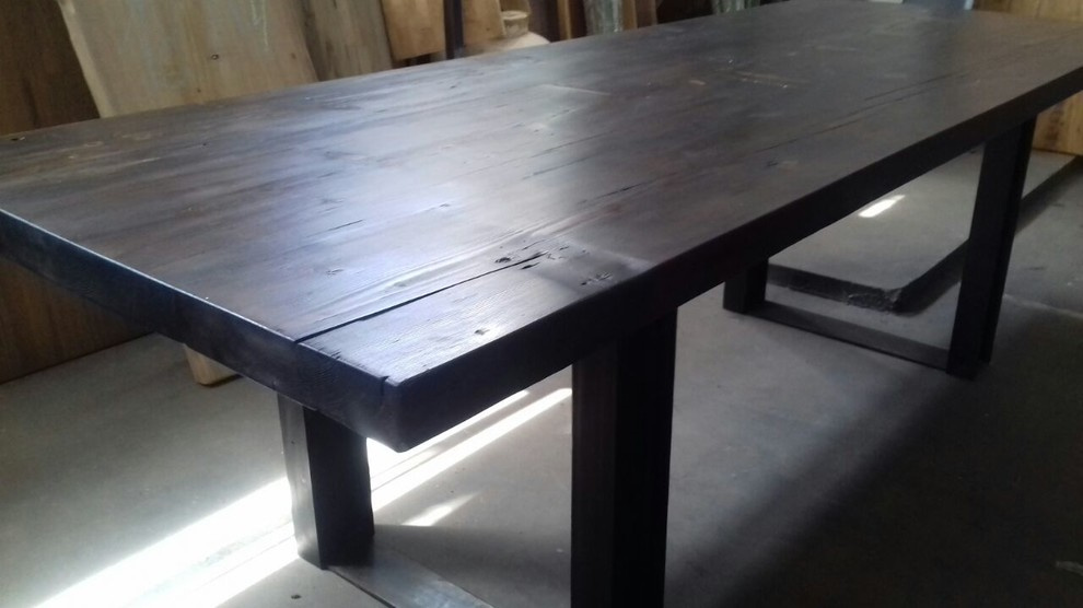 Столы из старинной сосны