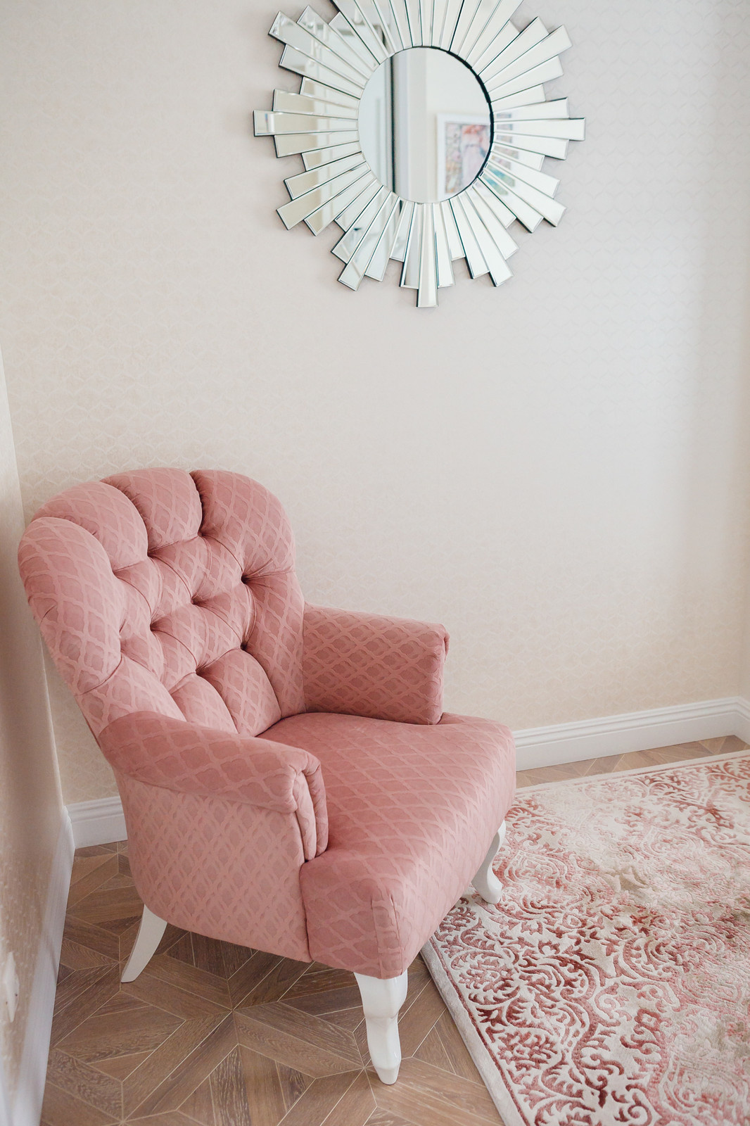 Нежная спальня для Елены Прекрасной