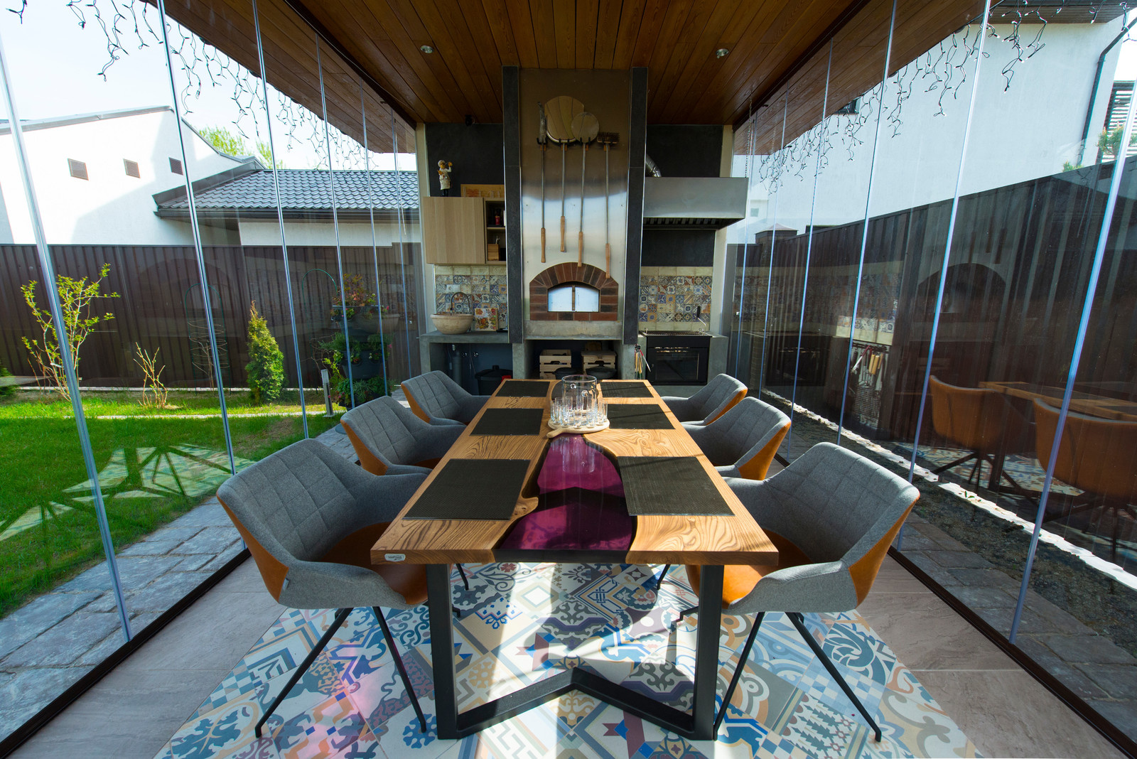 Садовый павильон с барбекю