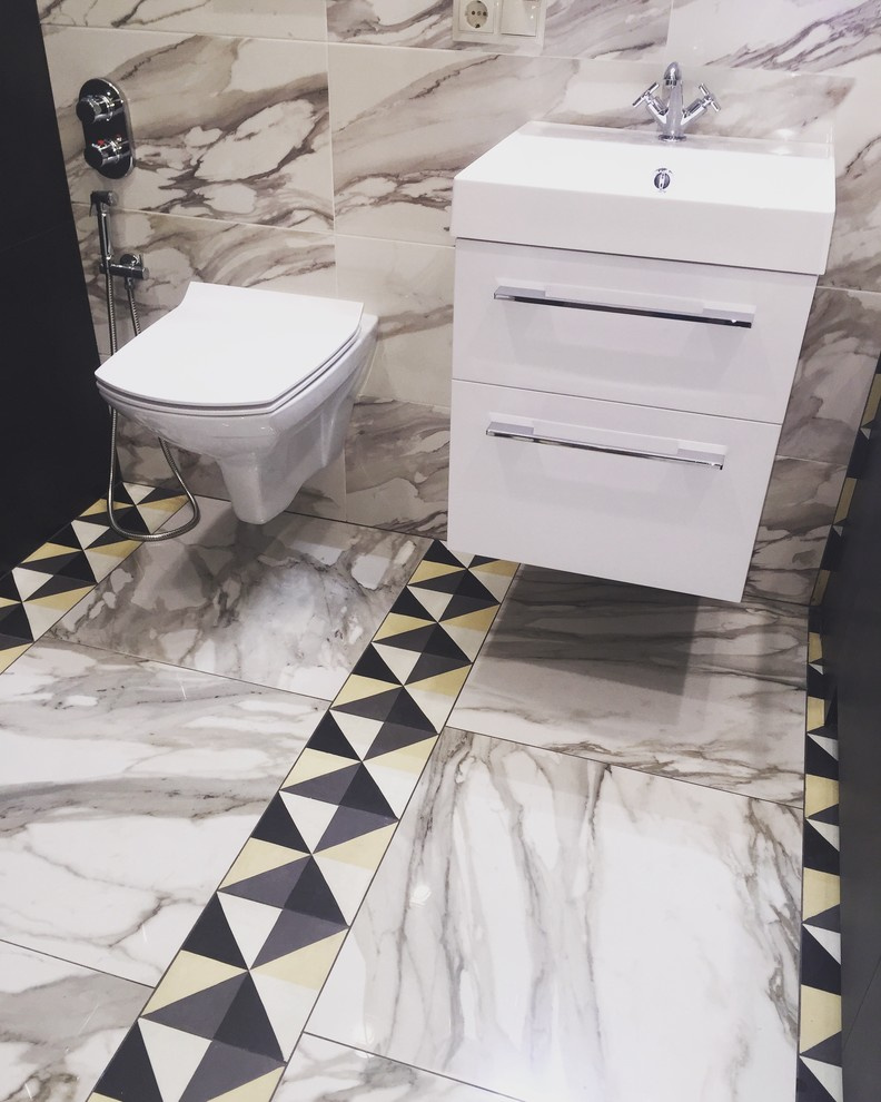 Ванная комната в мраморно-цементном убранстве