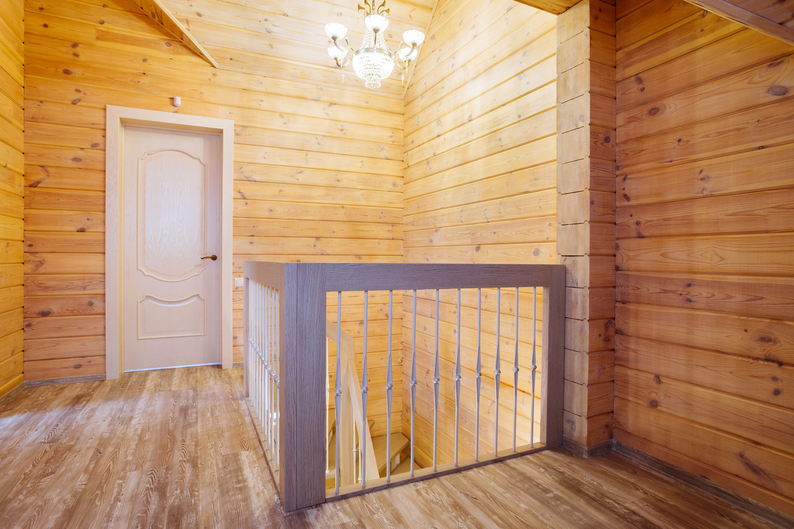 Лестница в частном доме по ул. Розовая г. Мариинский Посаде