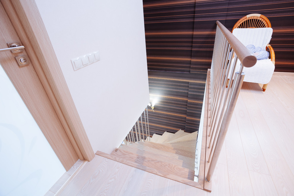 13. Лестница на больцах в квартире по ул. Ярмарочная г. Чебоксары