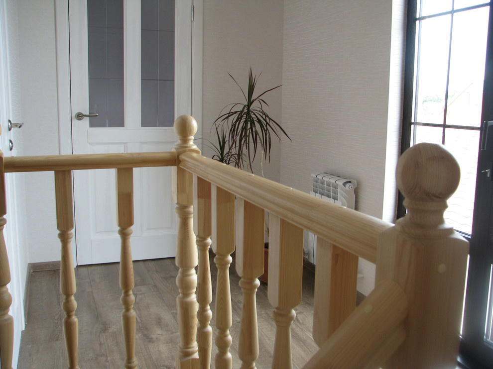 Дом во французком стиле,с балконом ,террасой и бассейном с баней