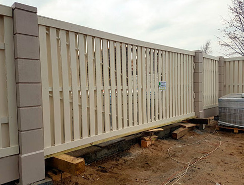 Обложка проекта: Светлые тона в ограждениях, это тренд 17 года