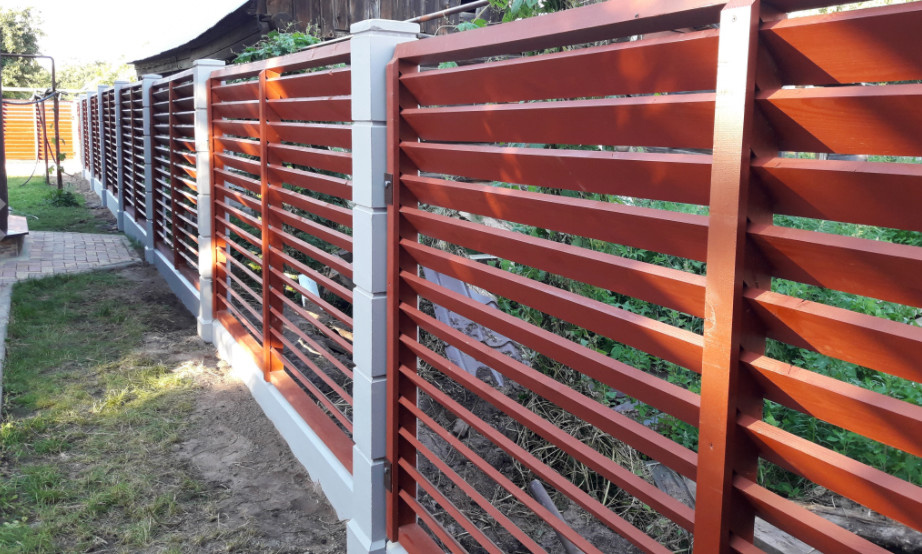 Ограждение с секциями Жалюзи в Казани.