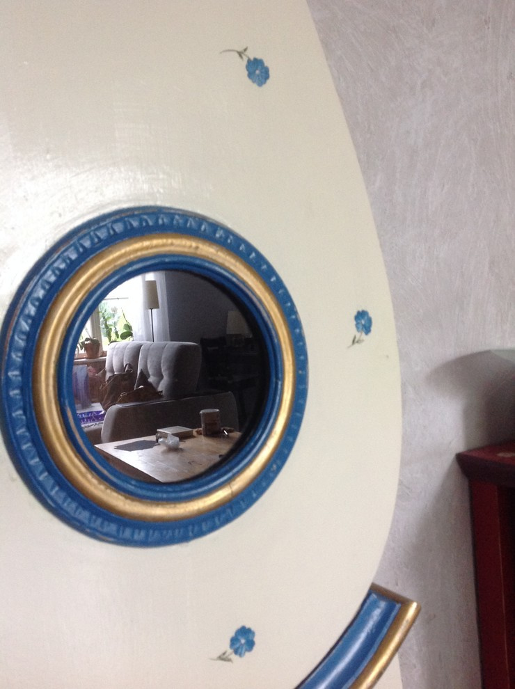 Арт-обновление и роспись мебели.