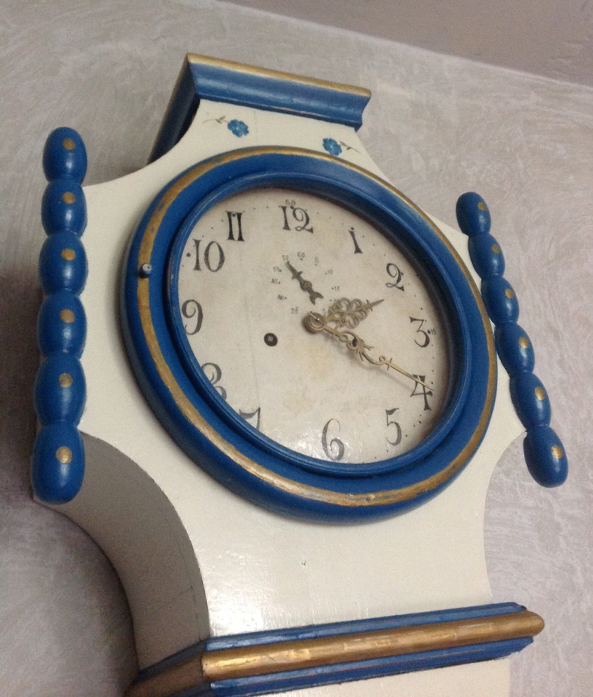 Арт-обновление и роспись мебели.