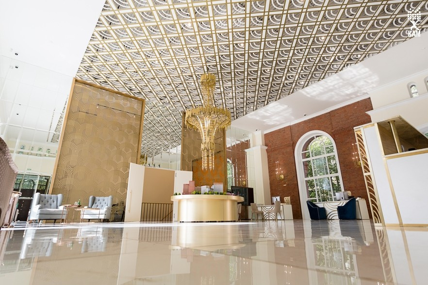 "Золотой" офис продаж ЖК «Серебряный фонтан»