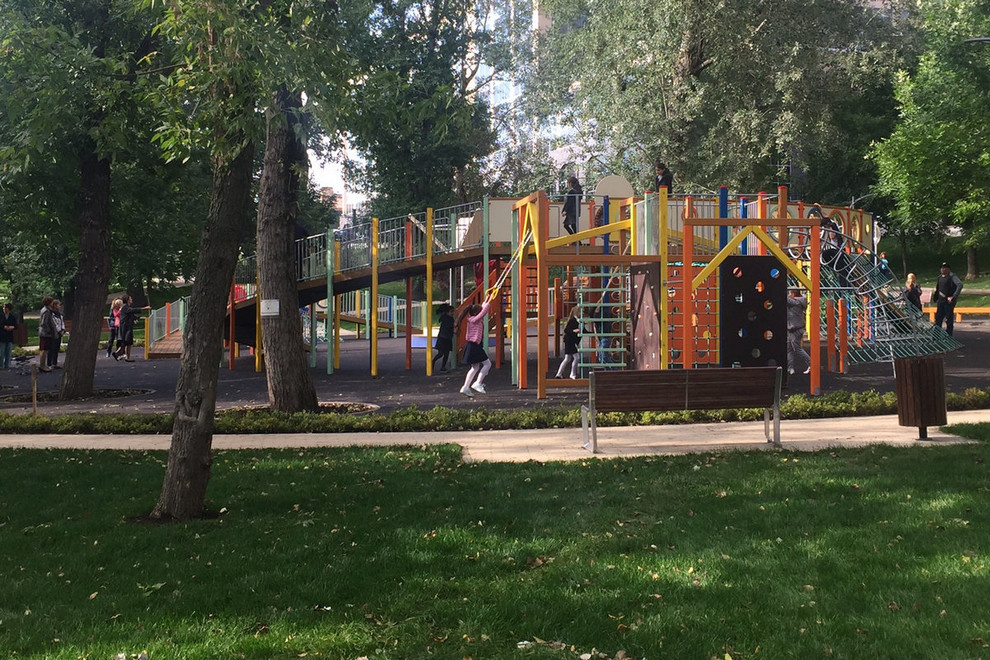 Детский парк Пресненский (г.Москва, ул. Дружинниковская, 11/2)