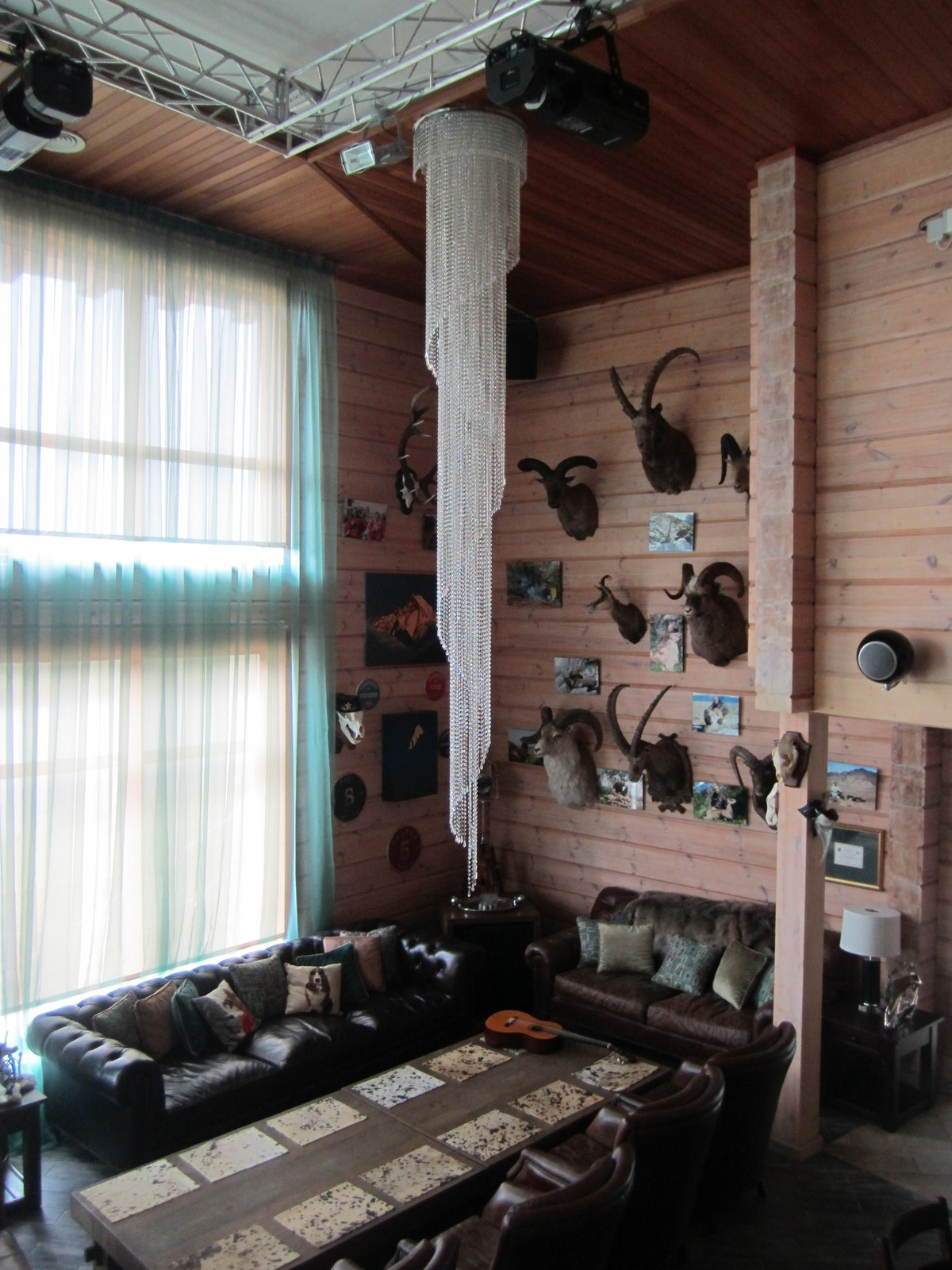 дом на реке