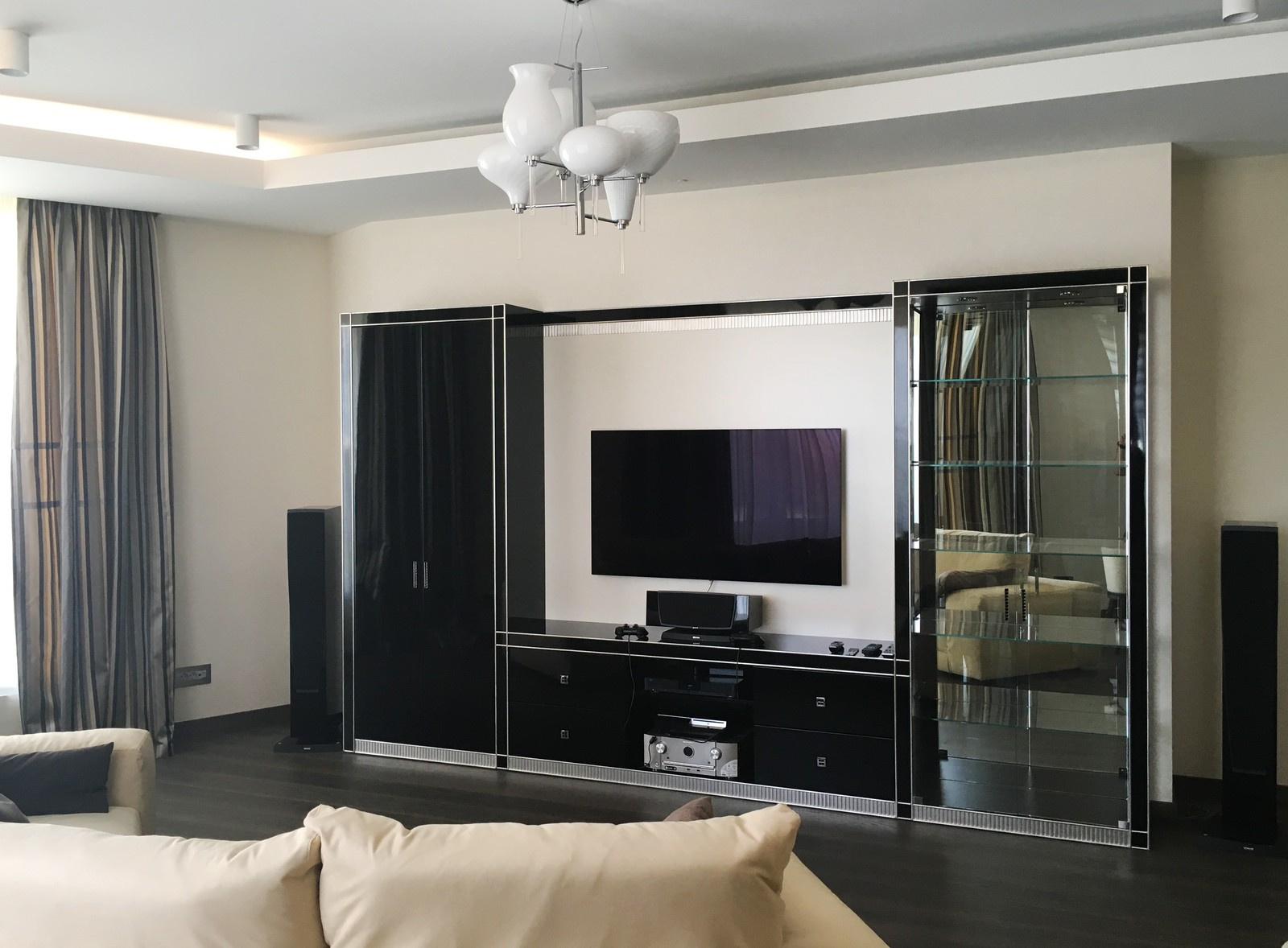 Светлая квартира на Мосфильмовской