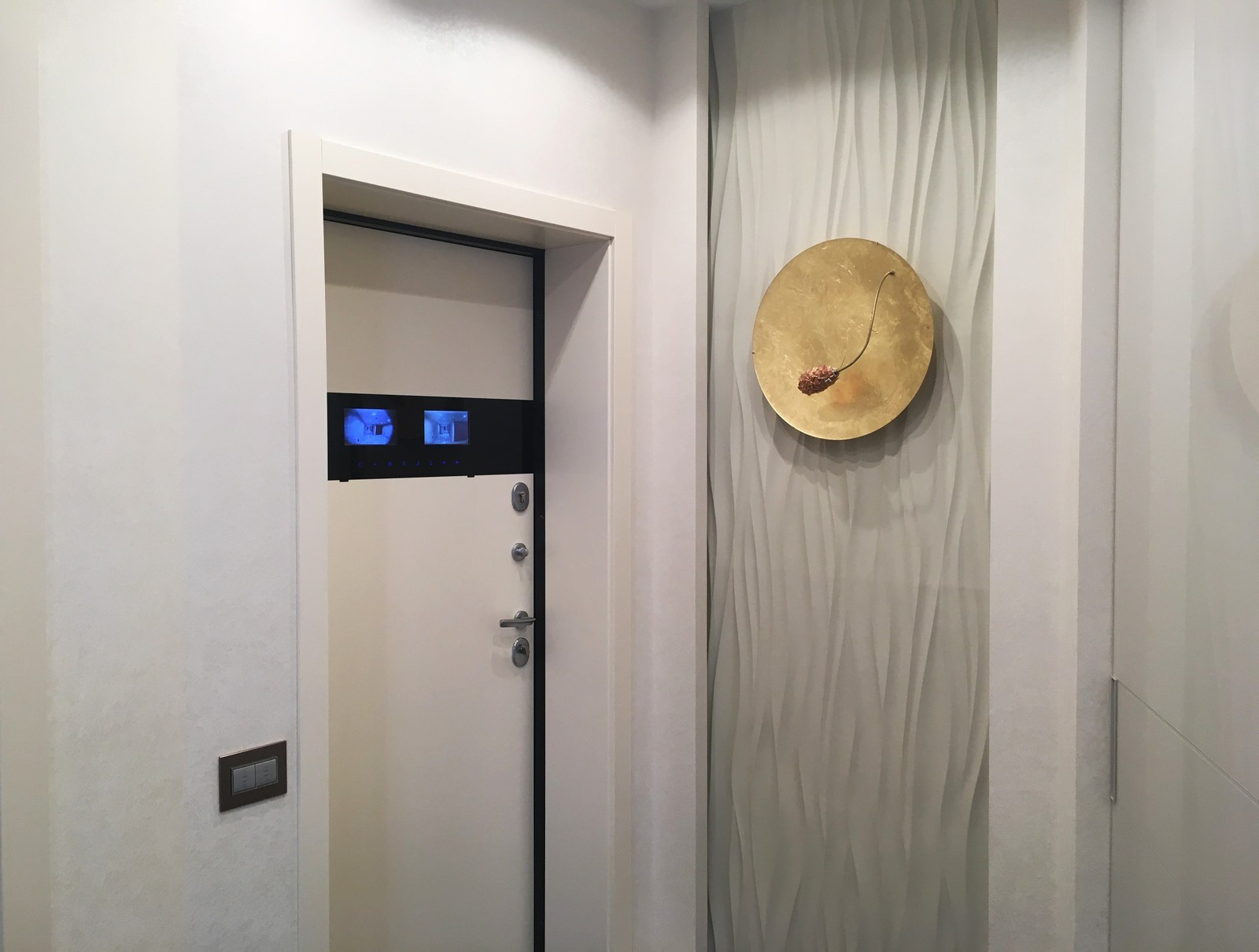 Светлая квартира на Мосфильмовской