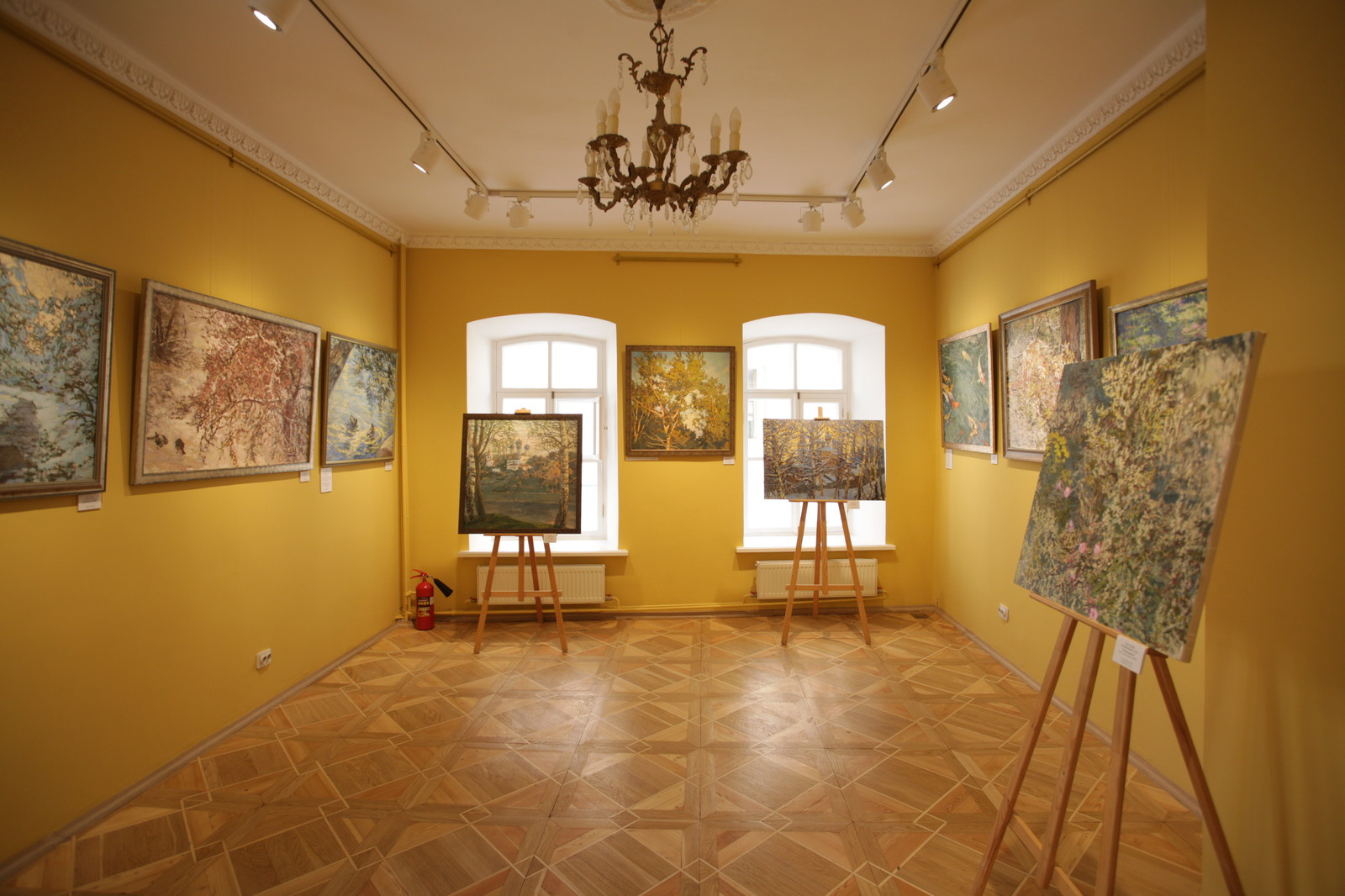 Выставка живописи "Подари мне сад ..."