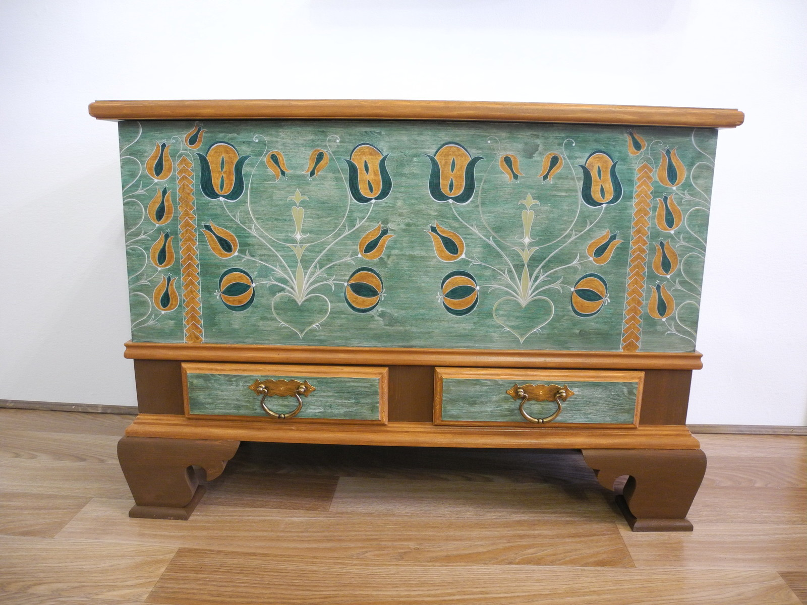 Авторская мебель ручной работы