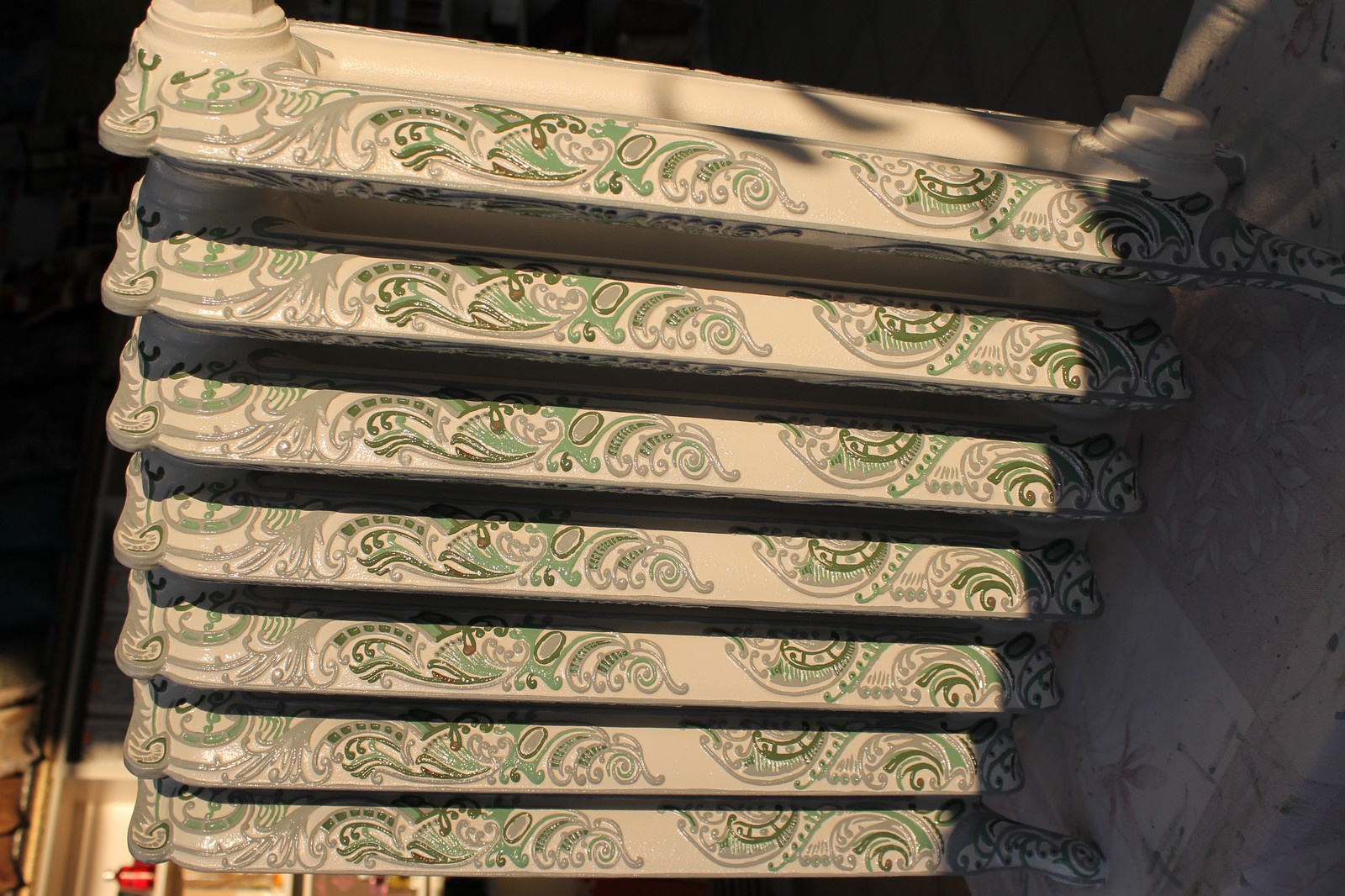 Радиатор, рогспись, декорирование. 3-х комнатная квартира.