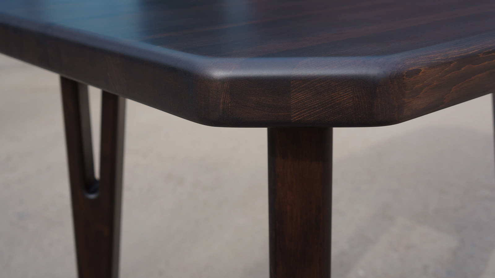 b - мебель для дома из массива сосны,ясеня,дуба